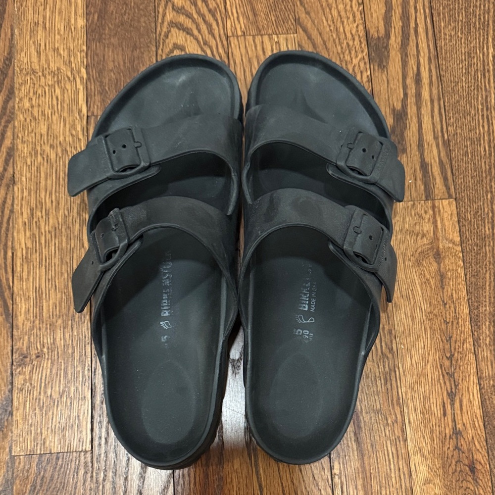 Birkenstock Arizona rubber men’s sandal